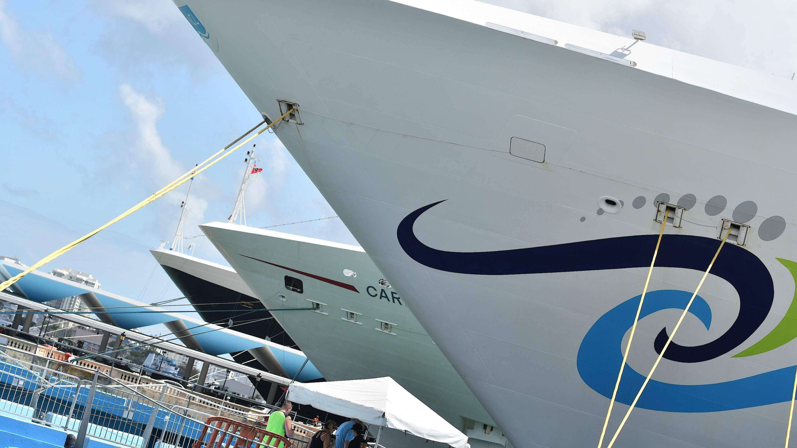 FBI arresta a hombre que dio paliza a esposa en crucero