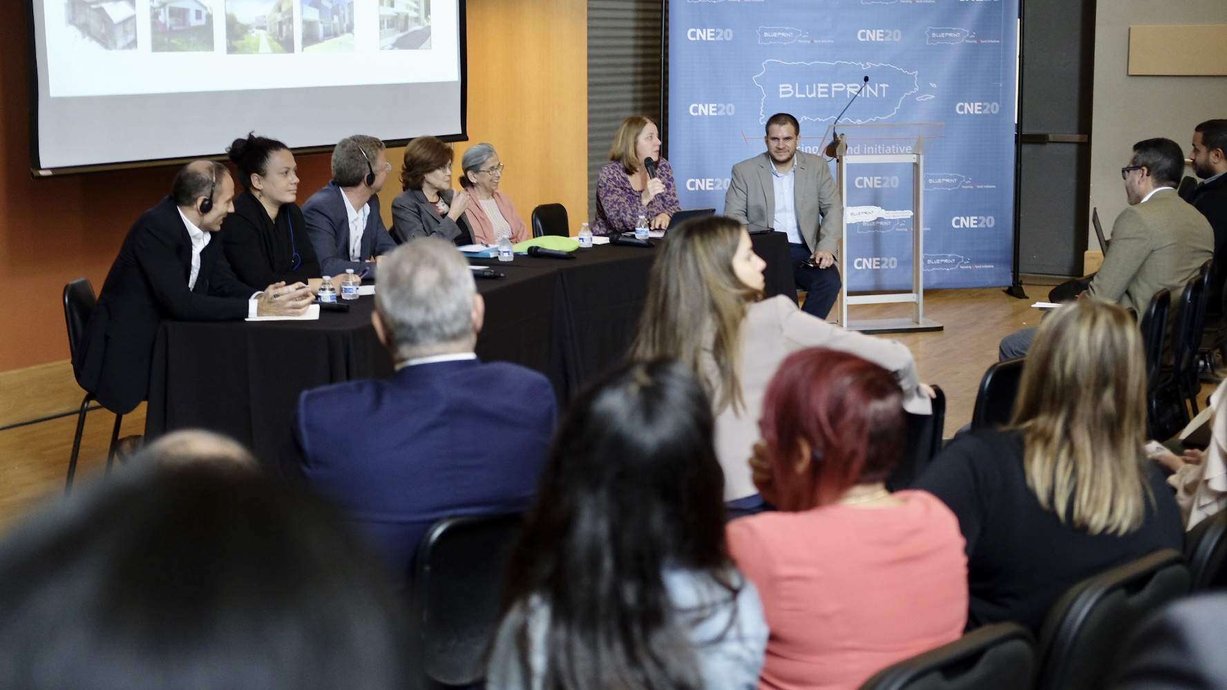 Urgente la necesidad de vivienda asequible, según panel de expertos