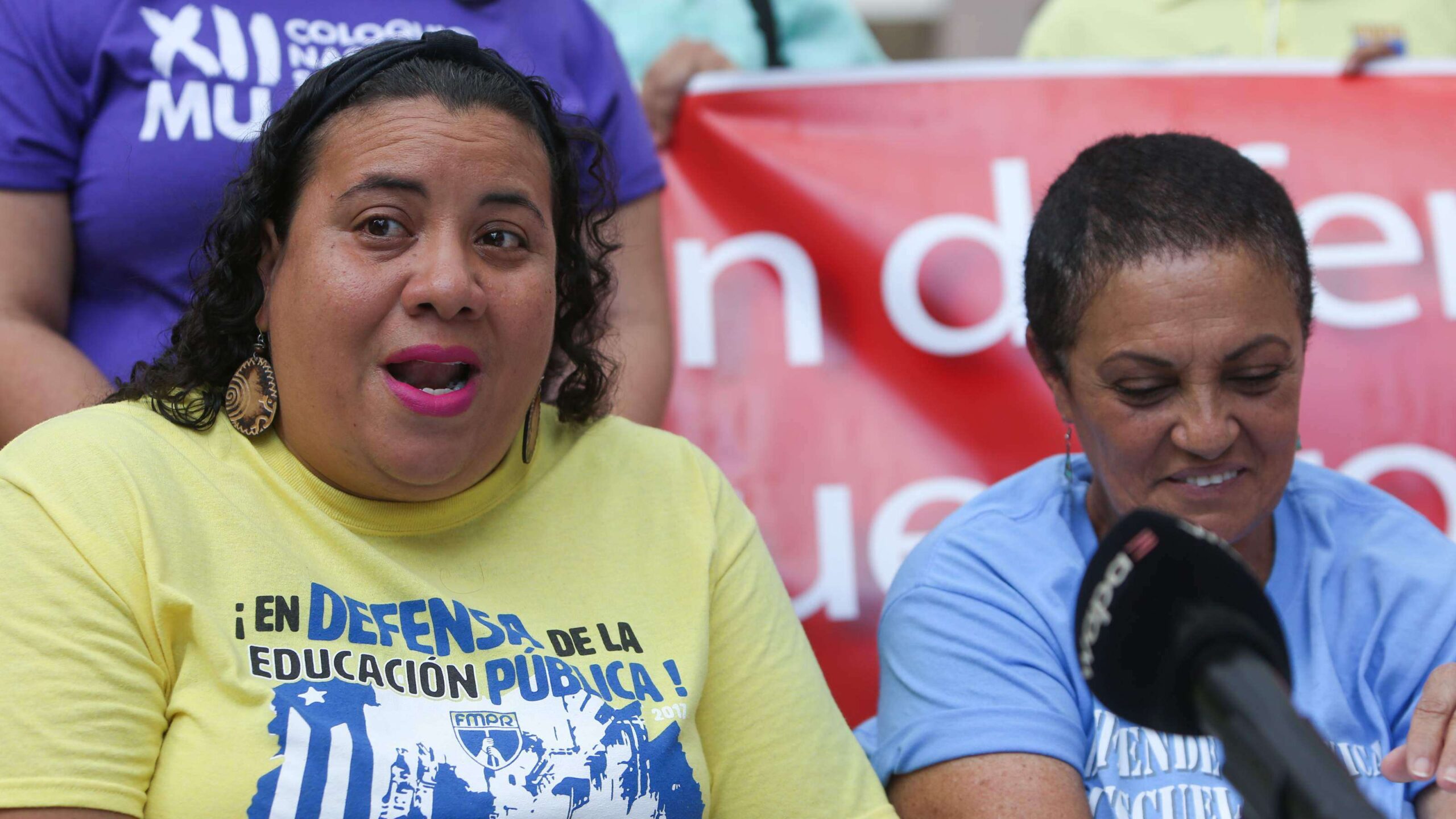 Demandan al DE por problemas con pago directo de maestras en Toa Baja