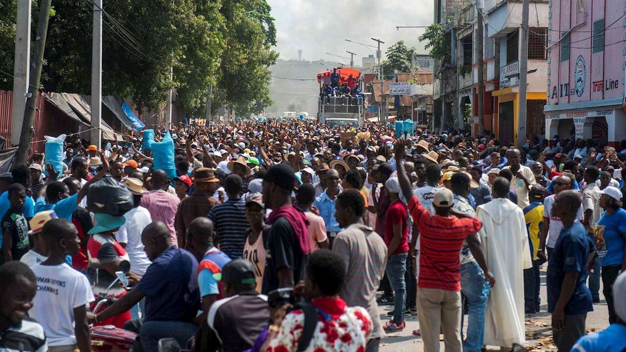 Protestas callejeras en Haití dejan 42 muertos