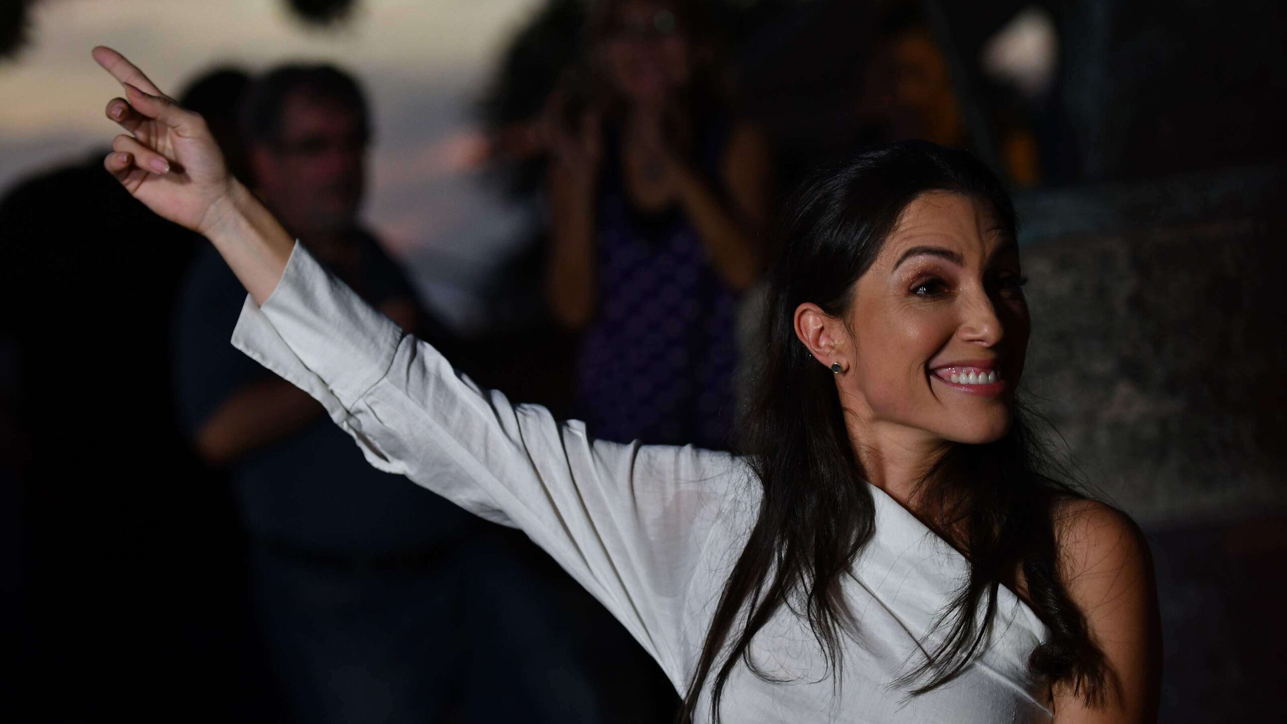 Alexandra Lúgaro anuncia candidatura a la Gobernación 2020