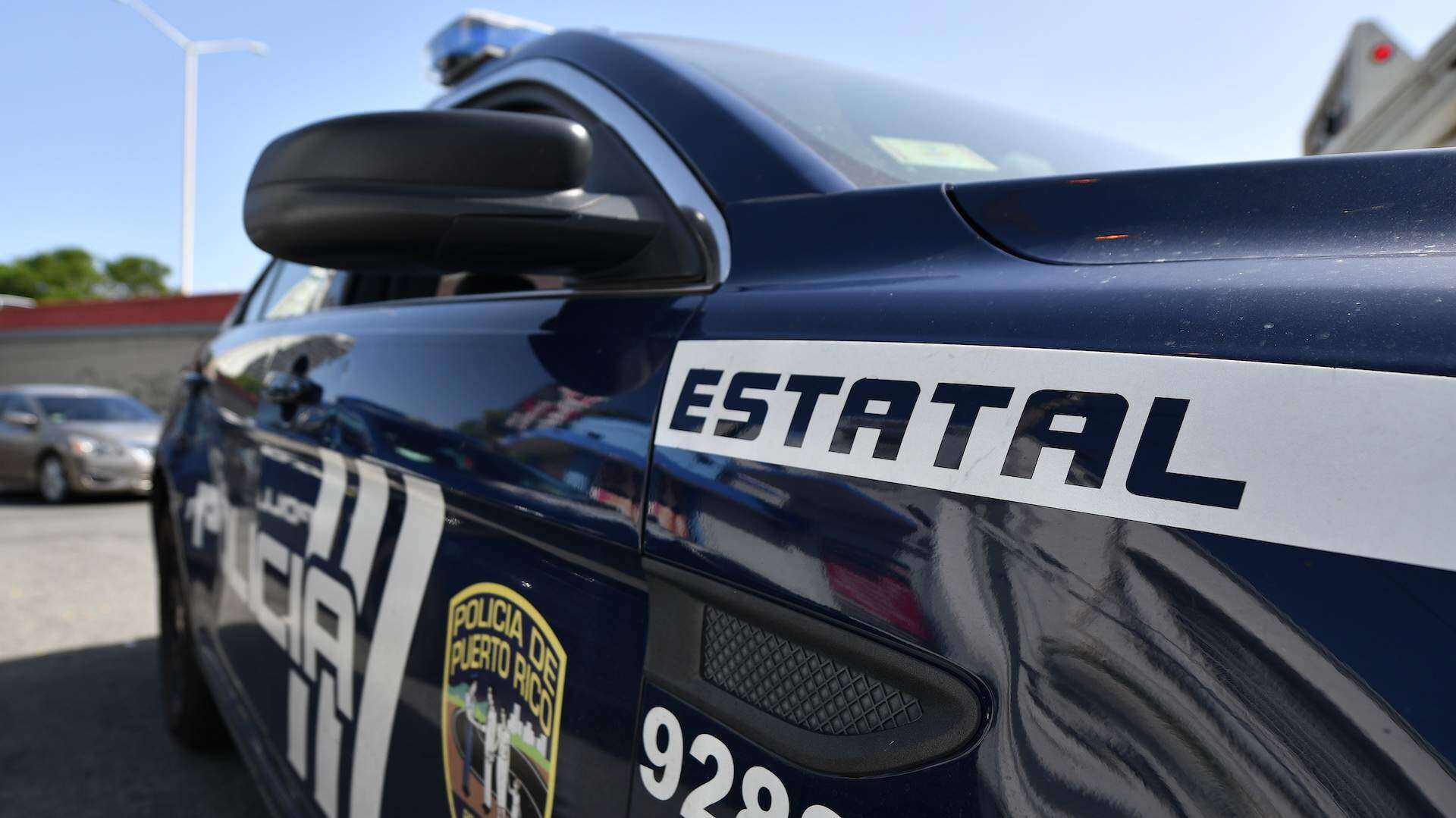 Balacera de carro a carro deja herido a un joven