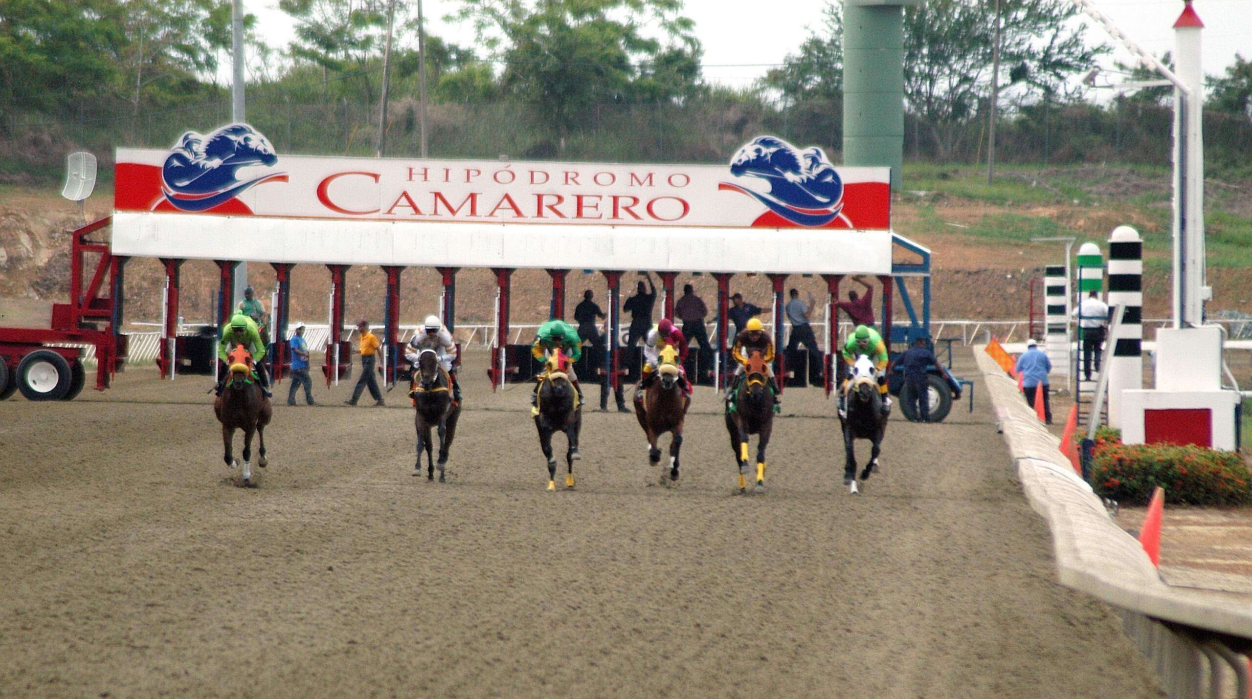 Ganador del Poolpote ya fue a recoger su millonario premio