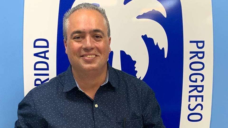 Hombre de confianza de Rivera Schatz llenará vacante en la Cámara