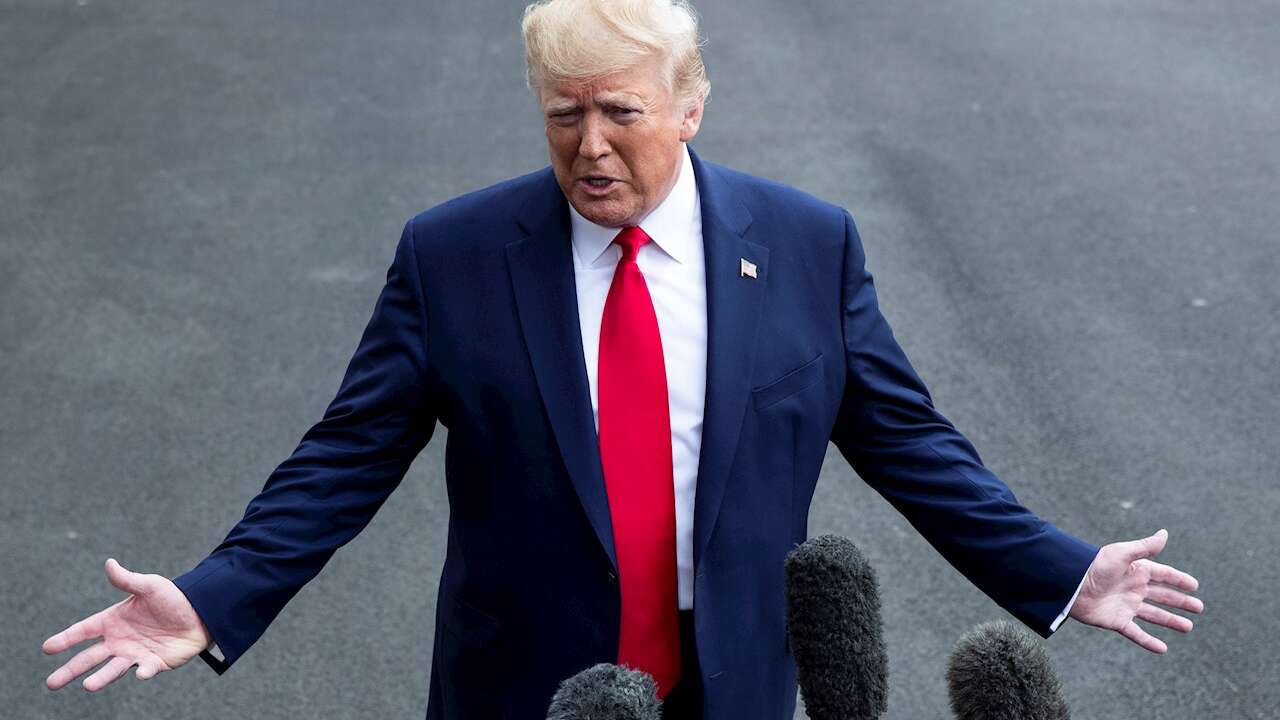 Comité congresional aprueba dos cargos contra Trump