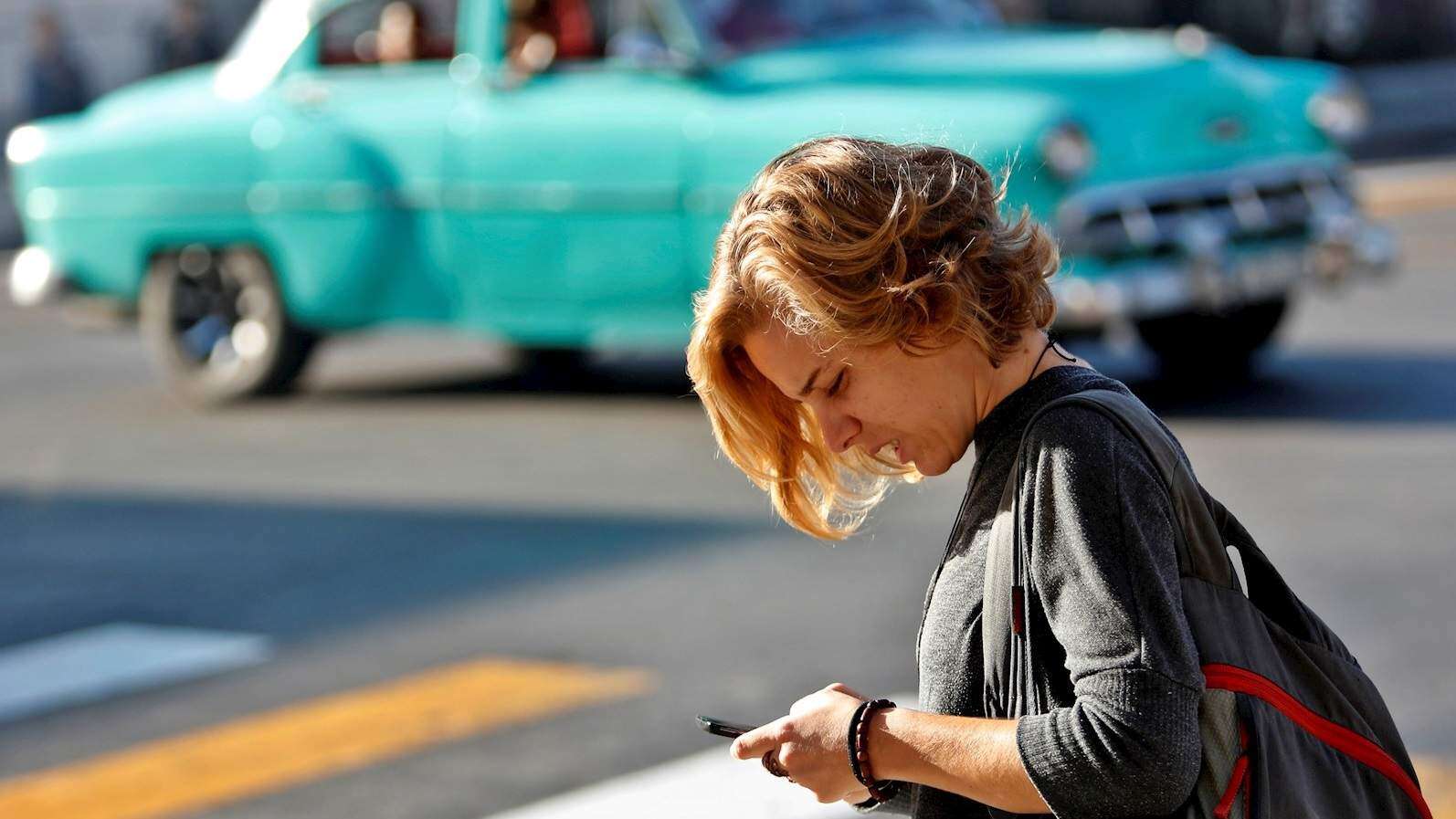 Su propio Uber y otros emprendimientos en la recién digitalizada Cuba