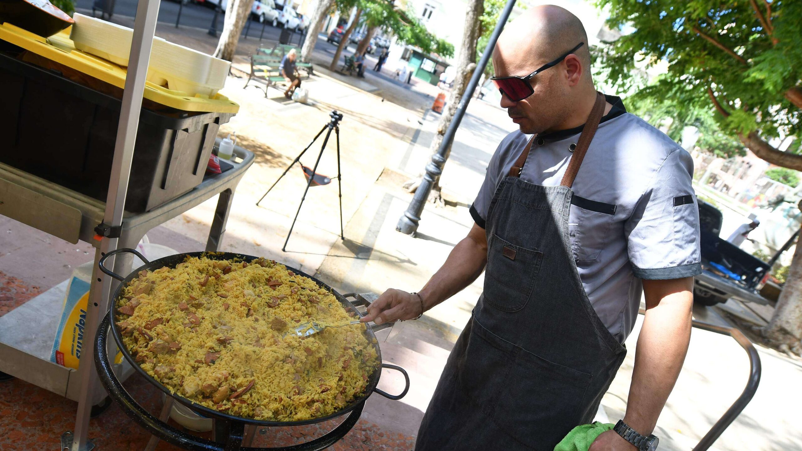 Compartir navideño con la población sin hogar del Viejo San Juan