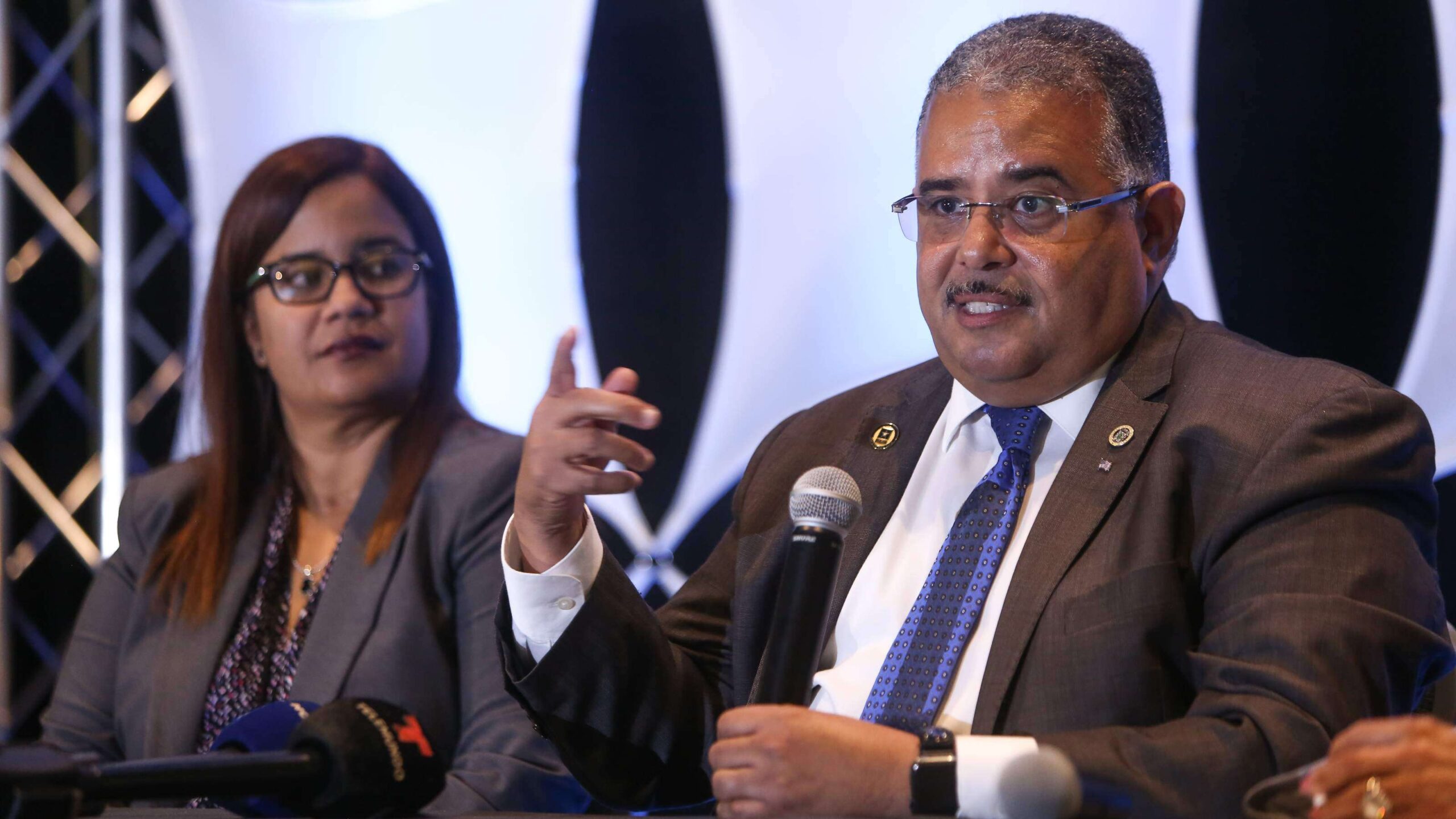 Los $12 billones para Medicaid vendrían condicionados