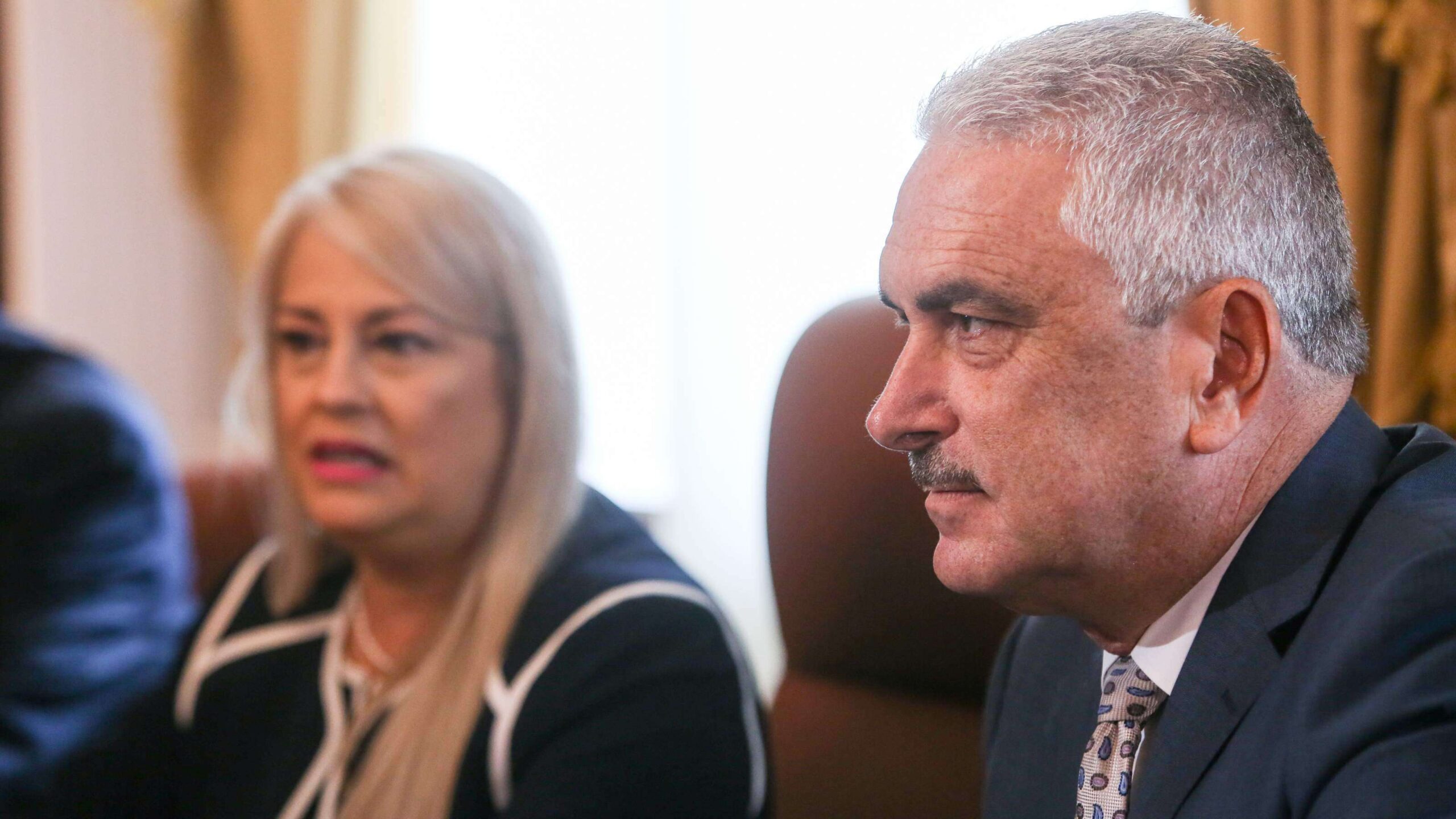 Secretario de Asuntos Públicos no retractará duros tuits contra TRS