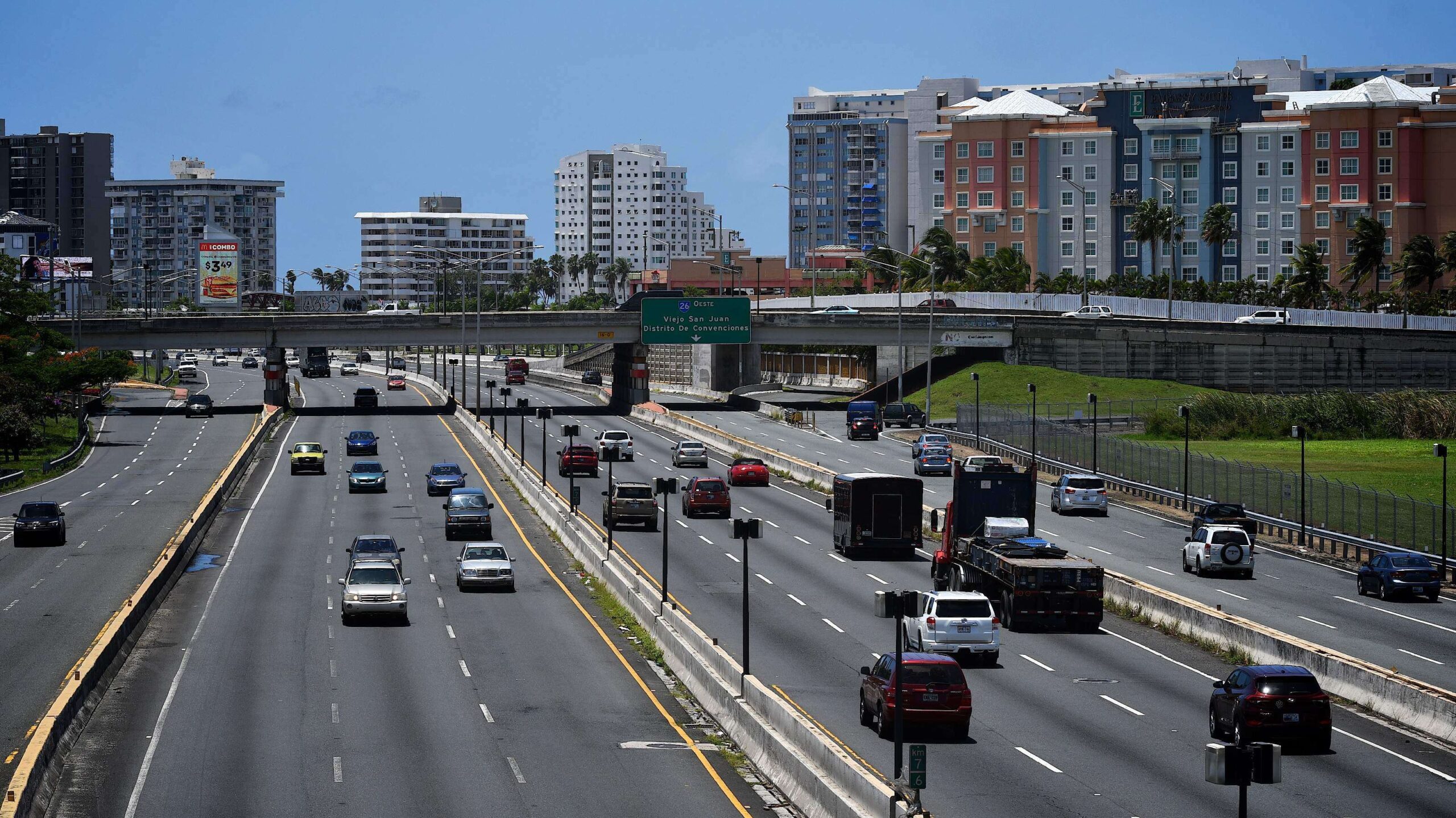 Principales vías de tránsito fluyen normal hoy