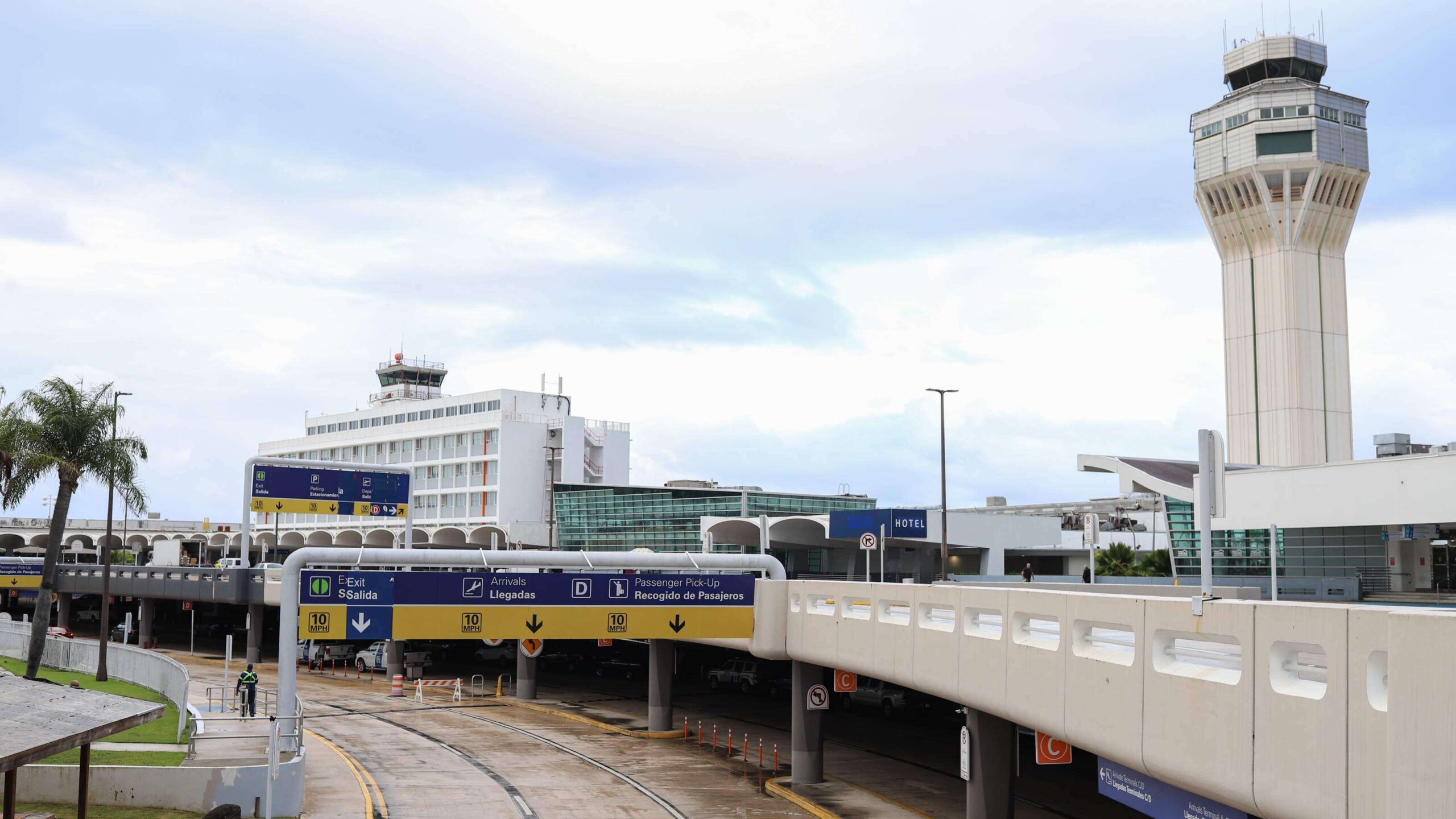 Avión enfrentó problemas al despegar del LMM