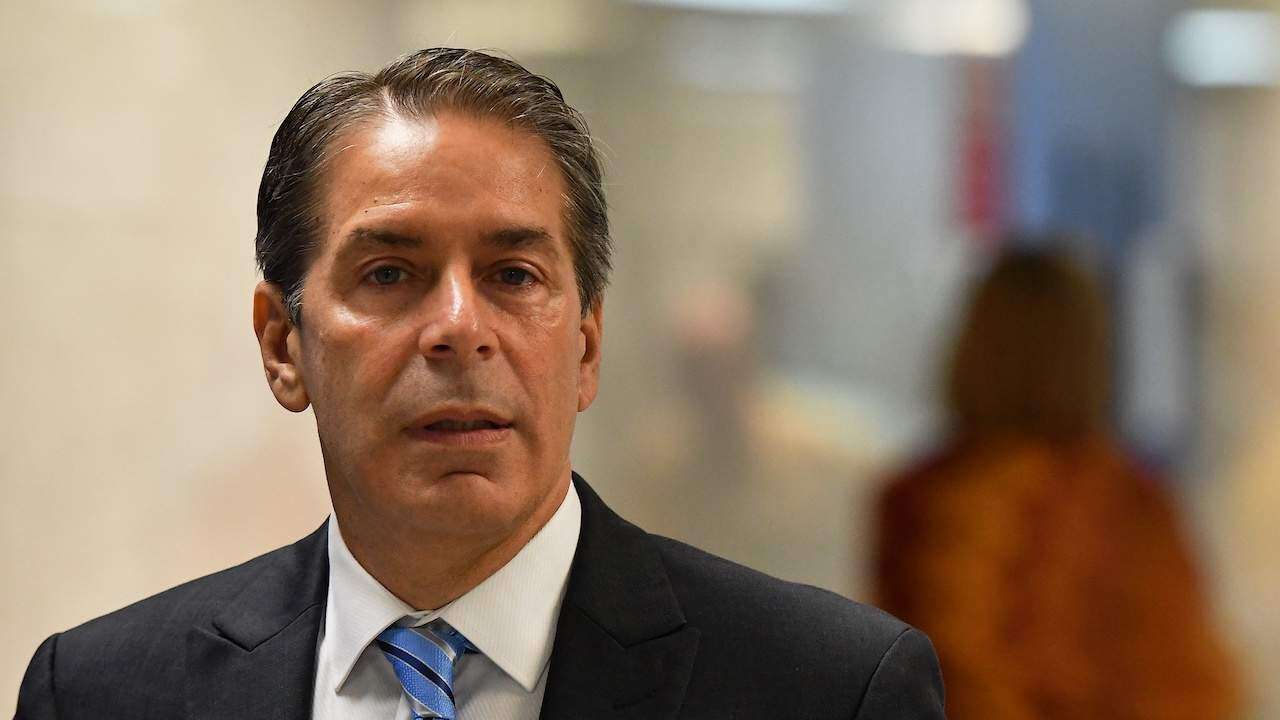 Fortaleza calla sobre asesora cuyo esposo se declaró culpable