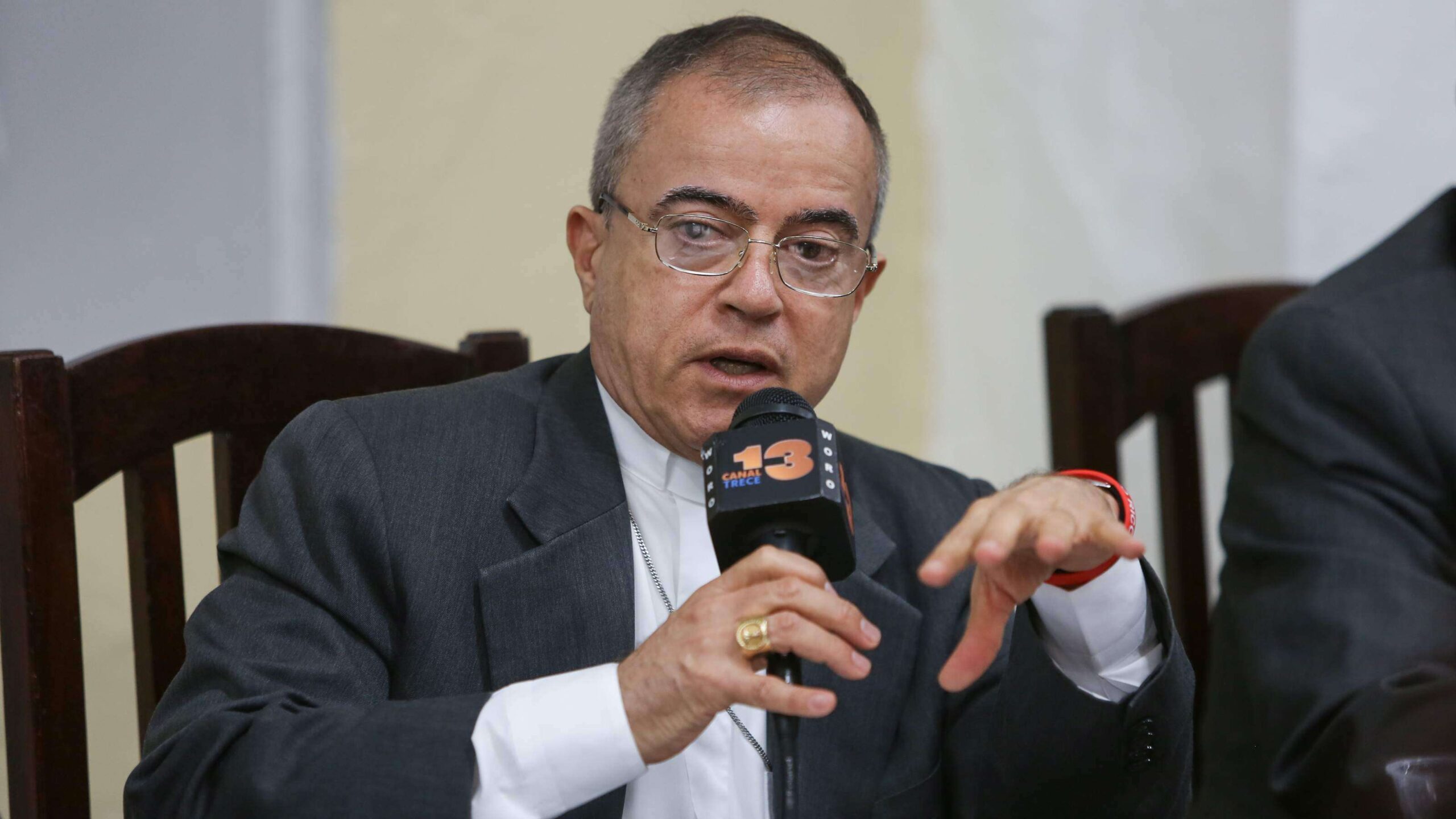 Arzobispo pide oraciones tras decisión del Supremo federal