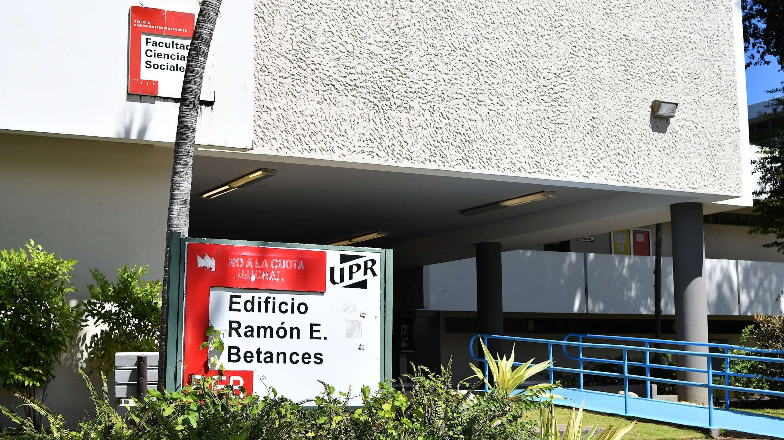 Piden defender el sistema de retiro de la UPR por encima del veto de la gobernadora