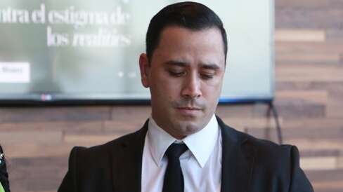 Renuncia director de prensa de Salud