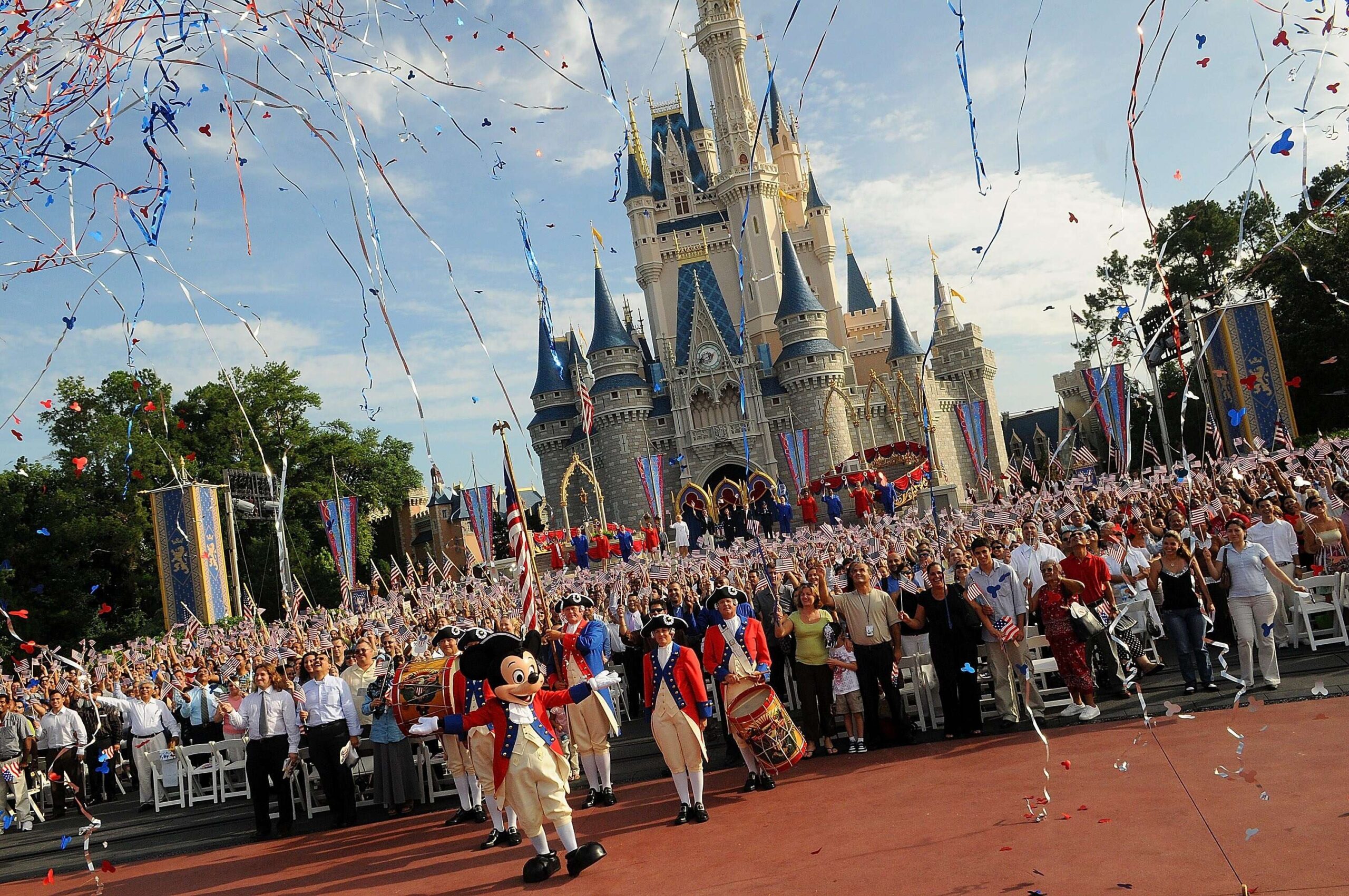 Agotadas en pocas horas las entradas para la reapertura de Disney en Orlando