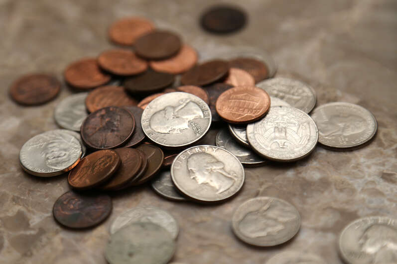 El COVID-19 provoca escasez de monedas