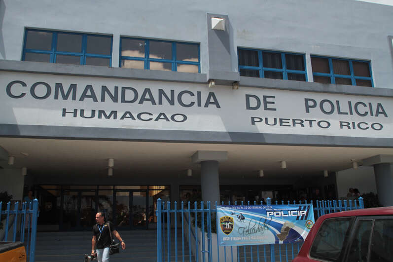 Causa para mujer que roció blanqueador a empleados de una tienda en Humacao