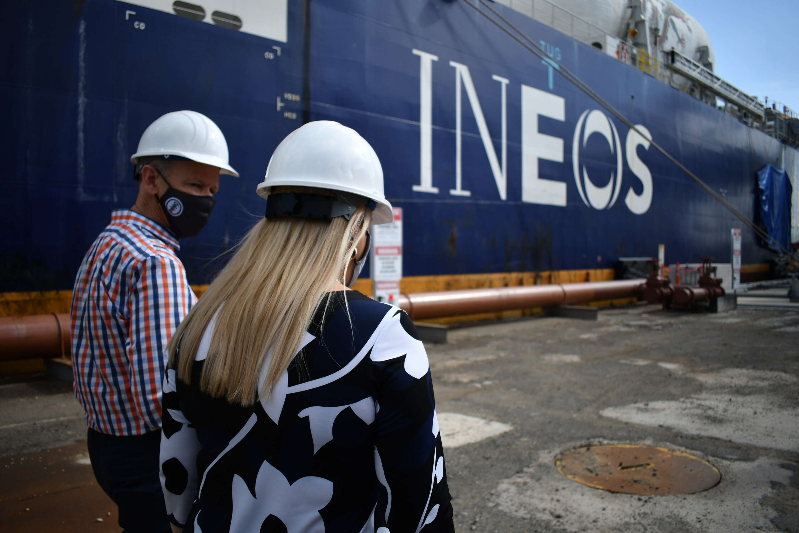 Denuncian irregularidades en contrato de AEE con nueva empresa de gas natural