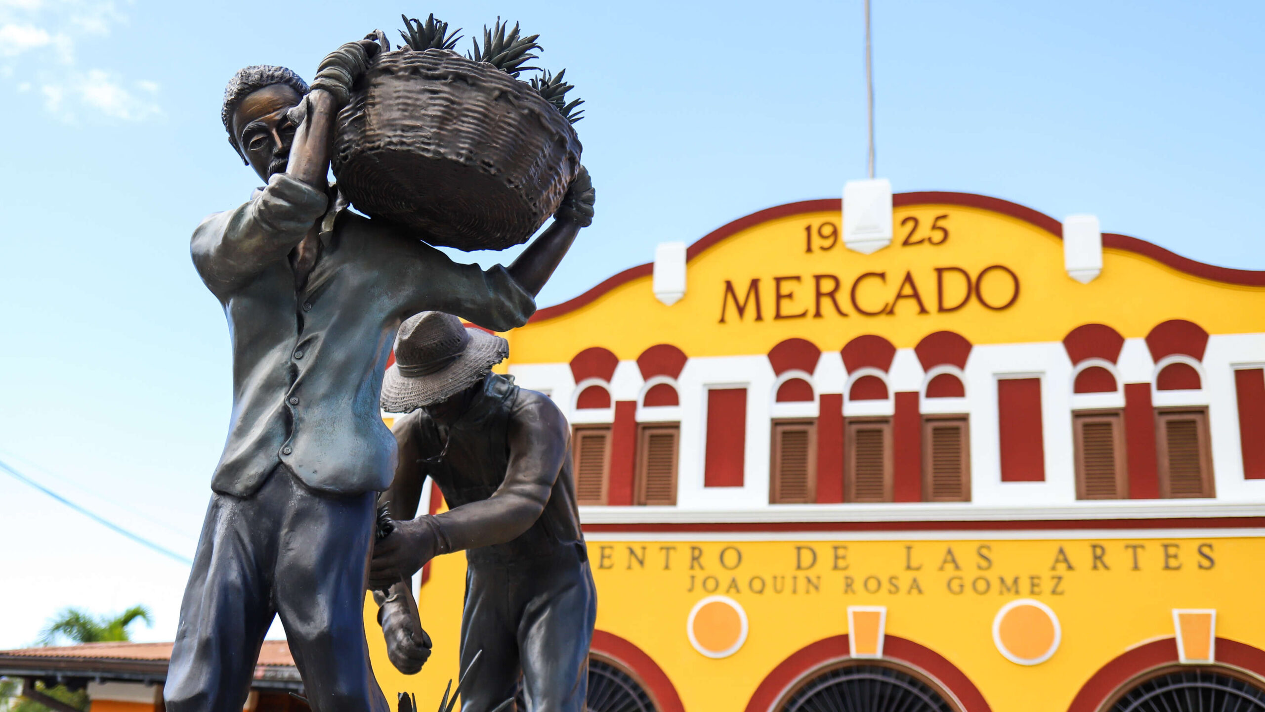 Municipio de Manatí contrató corporaciones sin licencias