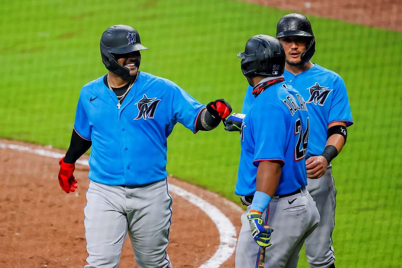 MLB no ve alarma en brote de coronavirus en equipo de Miami