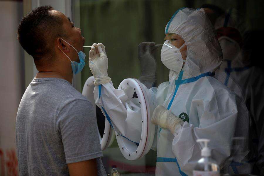 China registra diez nuevos positivos del virus, nueve de ellos, «importados»