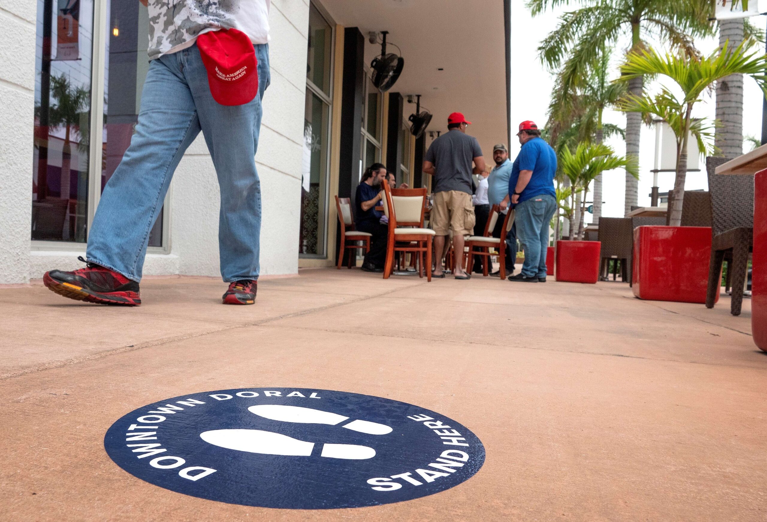 Otro día con repunte de casos de COVID-19 en Florida