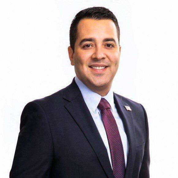 Médico boricua aspira a representar a Florida en el Congreso