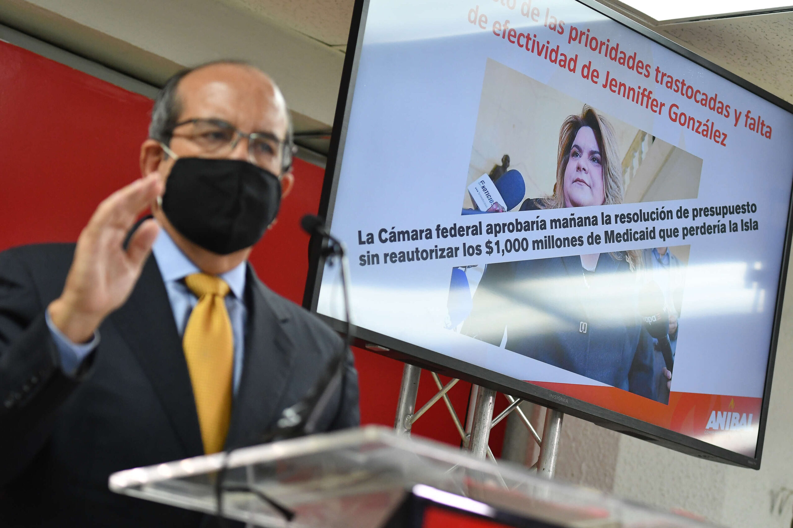 Sigue ofensiva de Acevedo Vilá contra González Colón por pérdida de fondos Medicaid