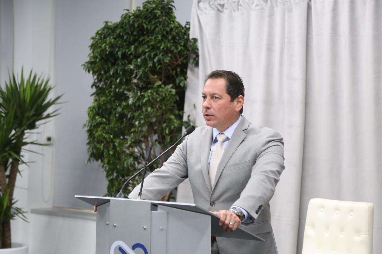 Corrupción y empresarismo lideran discusión de candidatos a la Gobernación con Colegio de CPA
