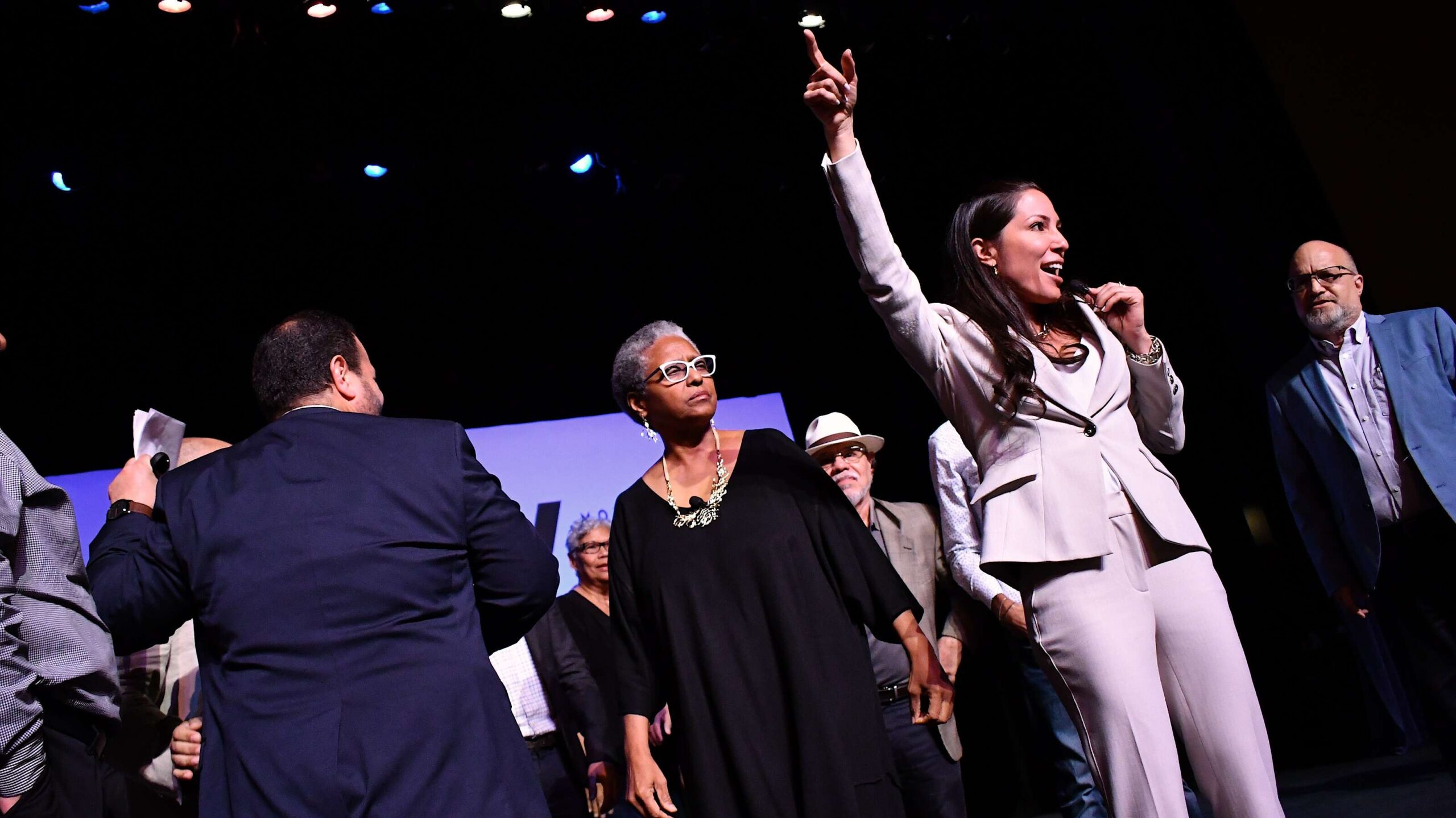 MVC y su respuesta al reclamo de cambio urgente