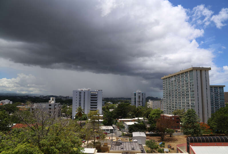 Aumenta la humedad en adelanto a una onda tropical