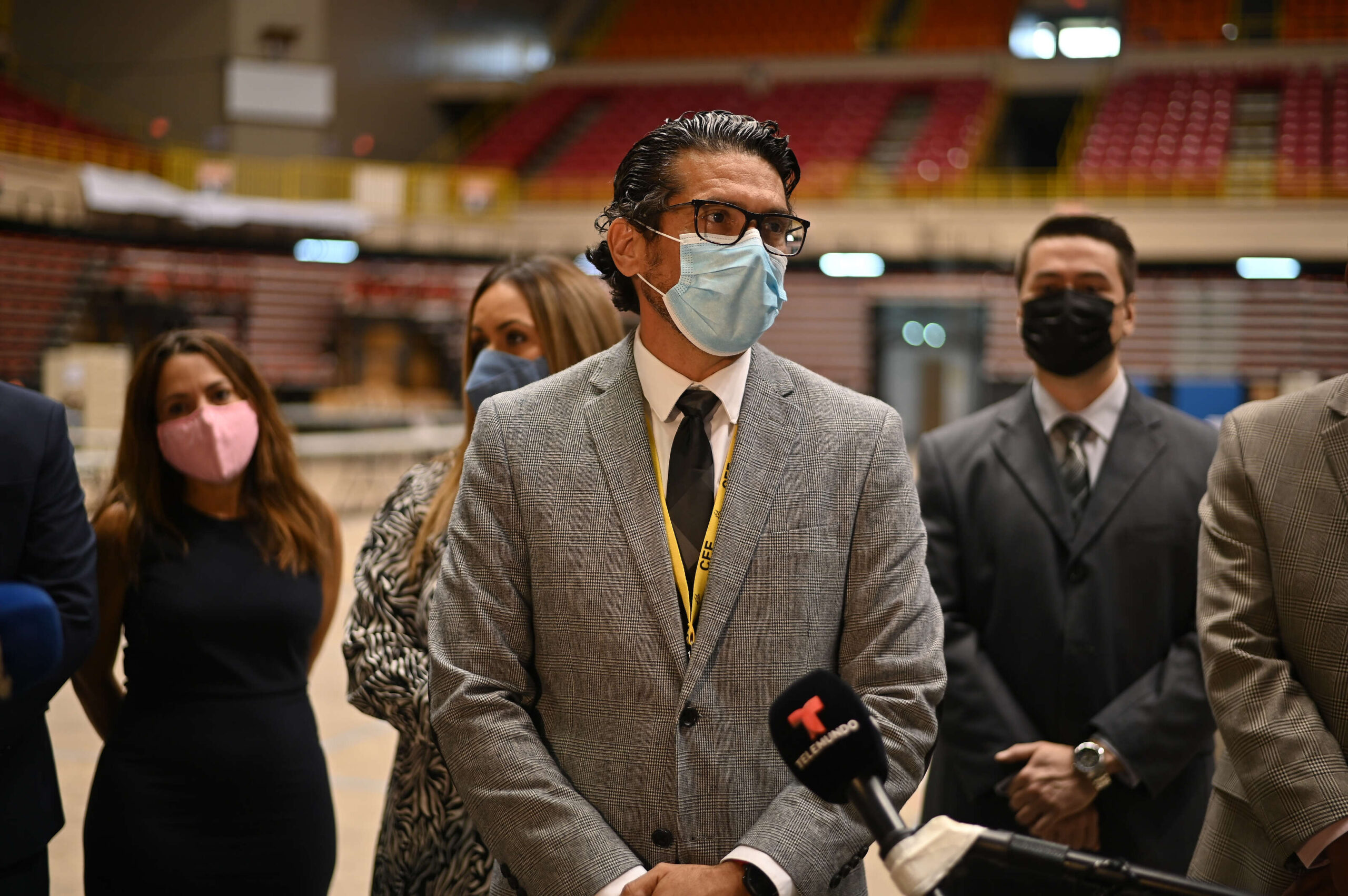 Rosado Colomer no piensa renunciar