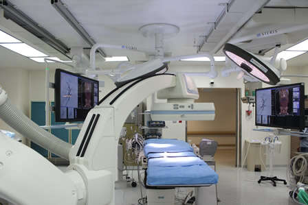 Informante destapa esquema de soborno y enriquecimiento en el Centro Cardiovascular