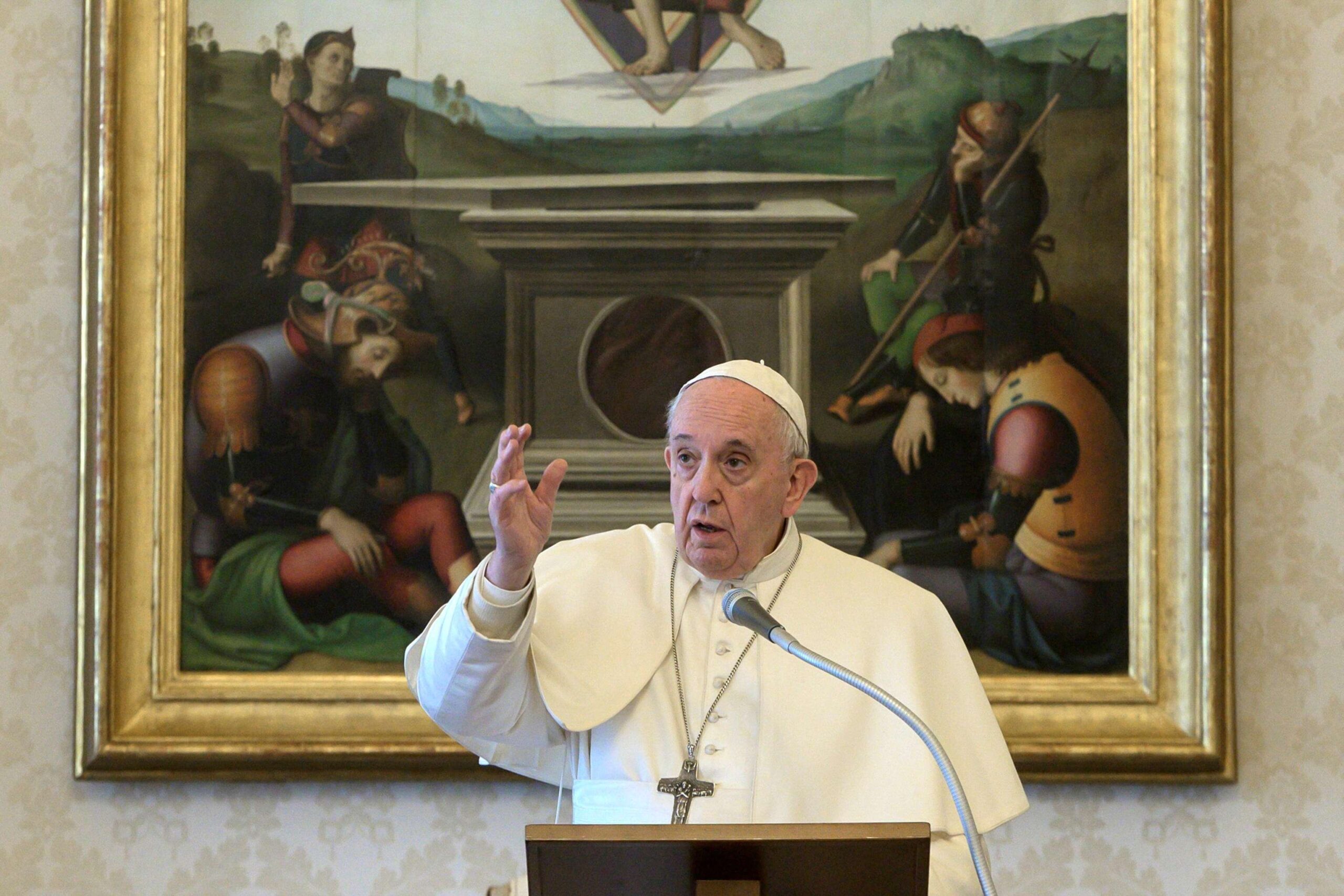 El Vaticano adelantará la tradicional misa del Gallo por toque de queda