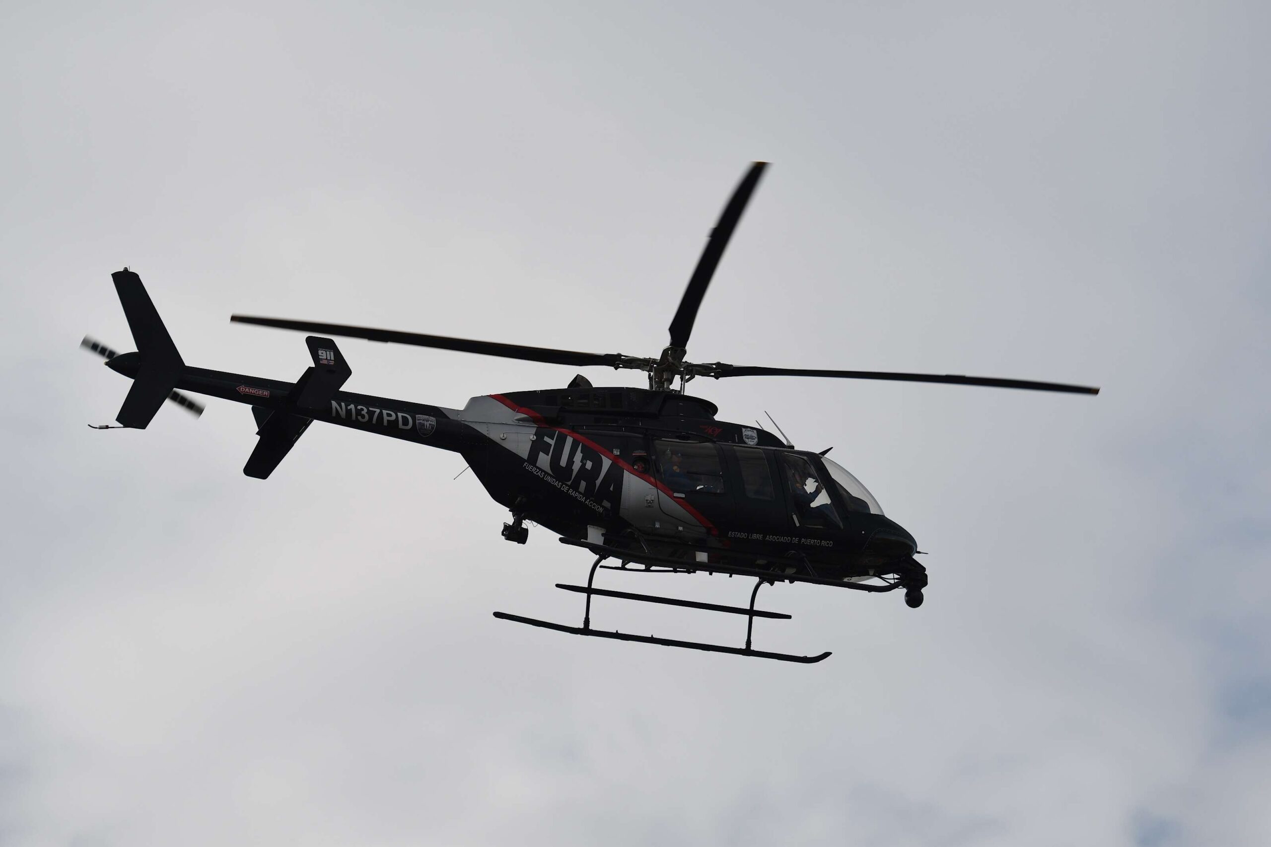 Reinstalan piloto de FURA trasladado por negarse a transportar civiles relacionados a la familia Ros