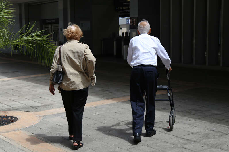 Claman por vacunación acelerada en las égidas