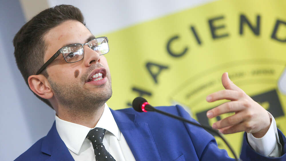 Hacienda anuncia aprobación del IRS para distribuir los $600