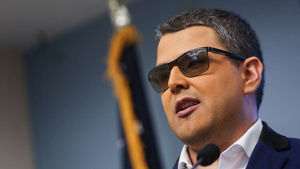 Néstor Alonso confirma que renunciará a la Cámara