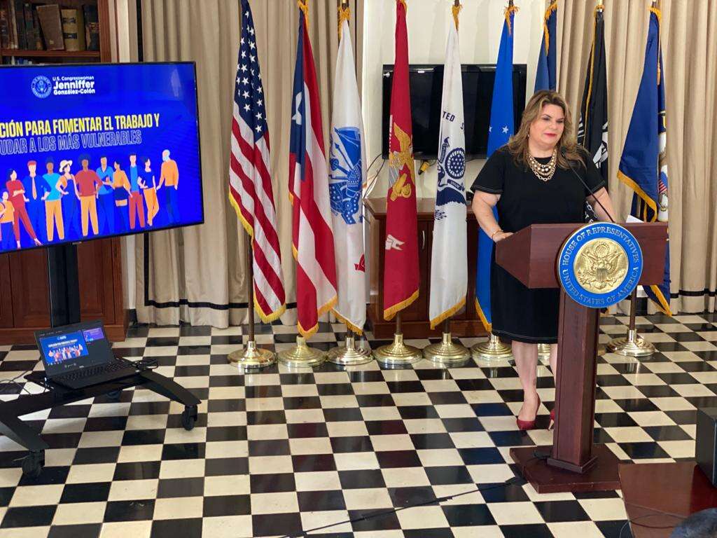 Comisionada Residente fomenta el trabajo y ayudas a los vulnerables