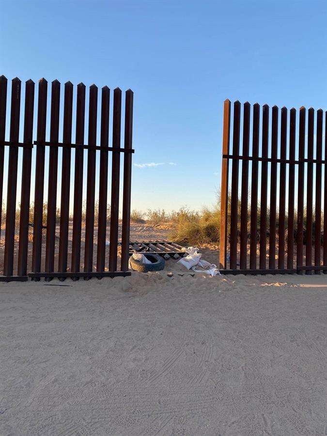 Camioneta involucrada en accidente que murieron 13 personas entró a EE.UU. por un agujero en la vall