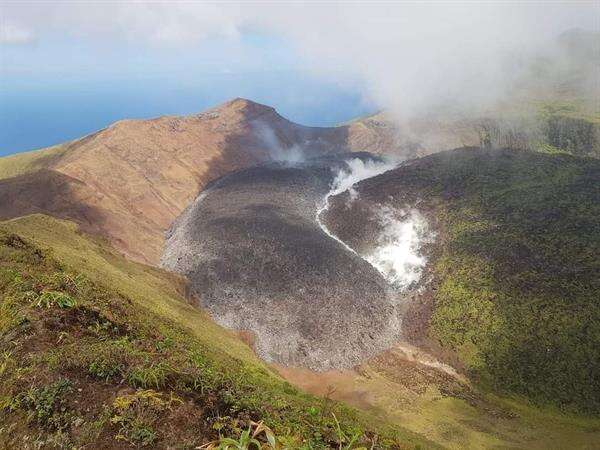 Gran cantidad de dióxido de azufre liberado por volcán en San Vicente