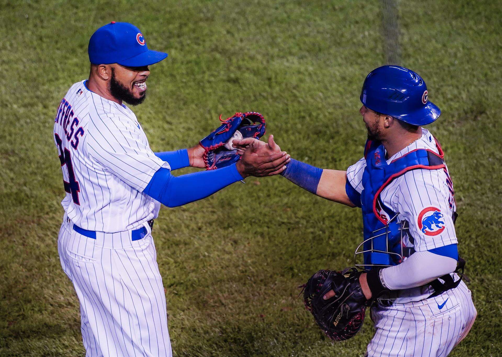 Sexto cuadrangular de la temporada para Javier Báez
