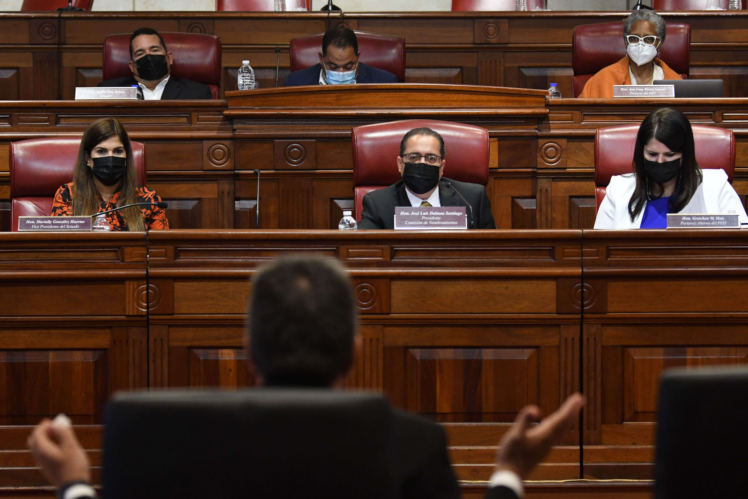Manuel Torres se presenta ante el Senado