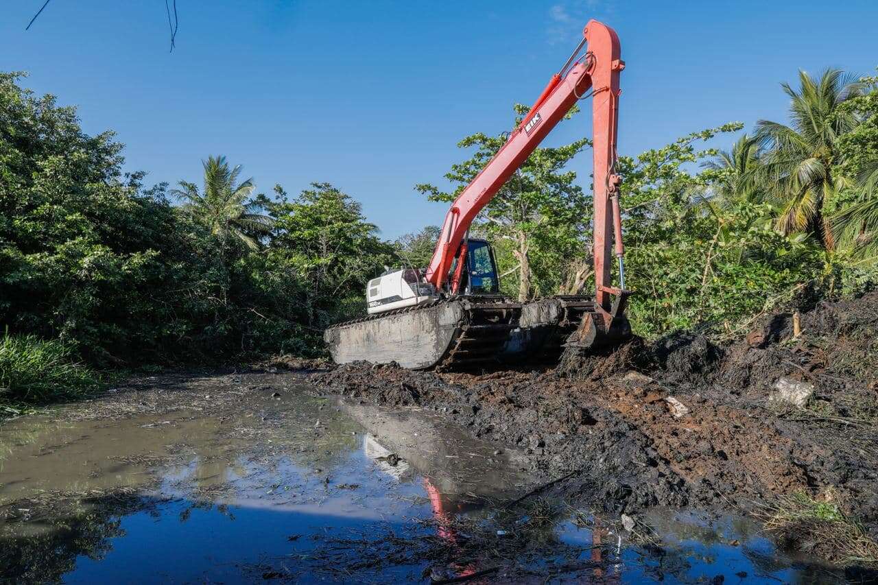 San Juan y Cataño acuerdan colaboración para limpieza del Caño Martín Peña