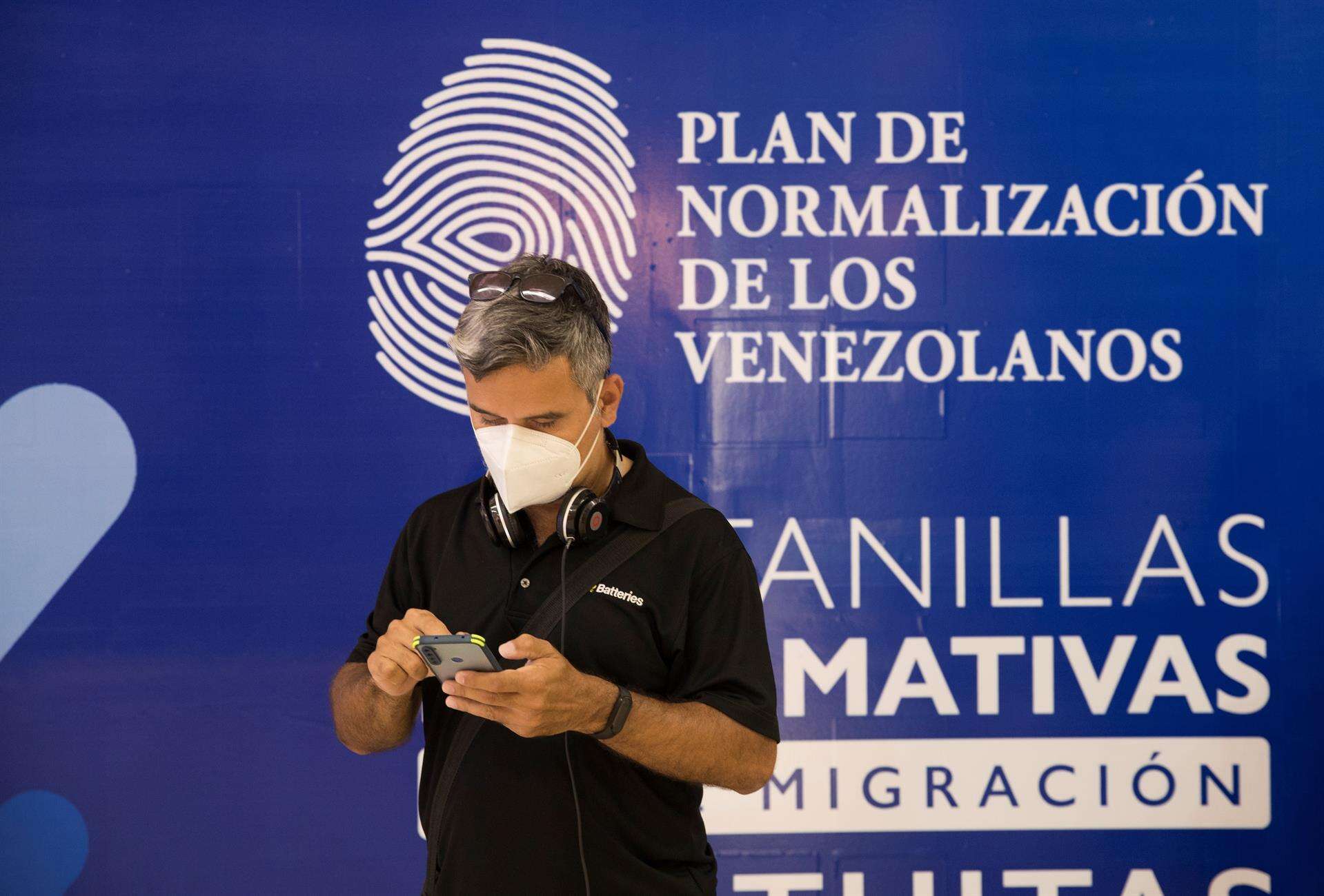 Casi 43,000 venezolanos buscan regularizarse en República Dominicana