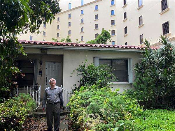 Hispano se resiste a abandonar su casa en Miami pese a 40 ofertas de megaproyectos