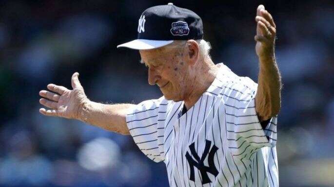 Peñuelas rinde homenaje a sus glorias del deporte