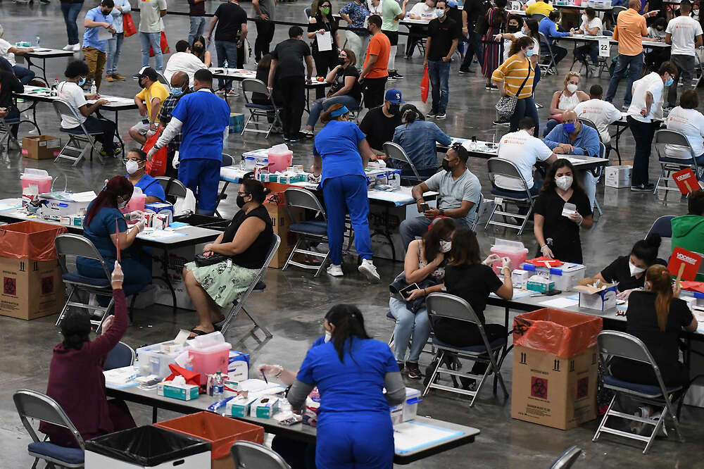 Realizarán vacunación contra el Covid-19 en la Academia Santo Tomás de Aquino en Bayamón