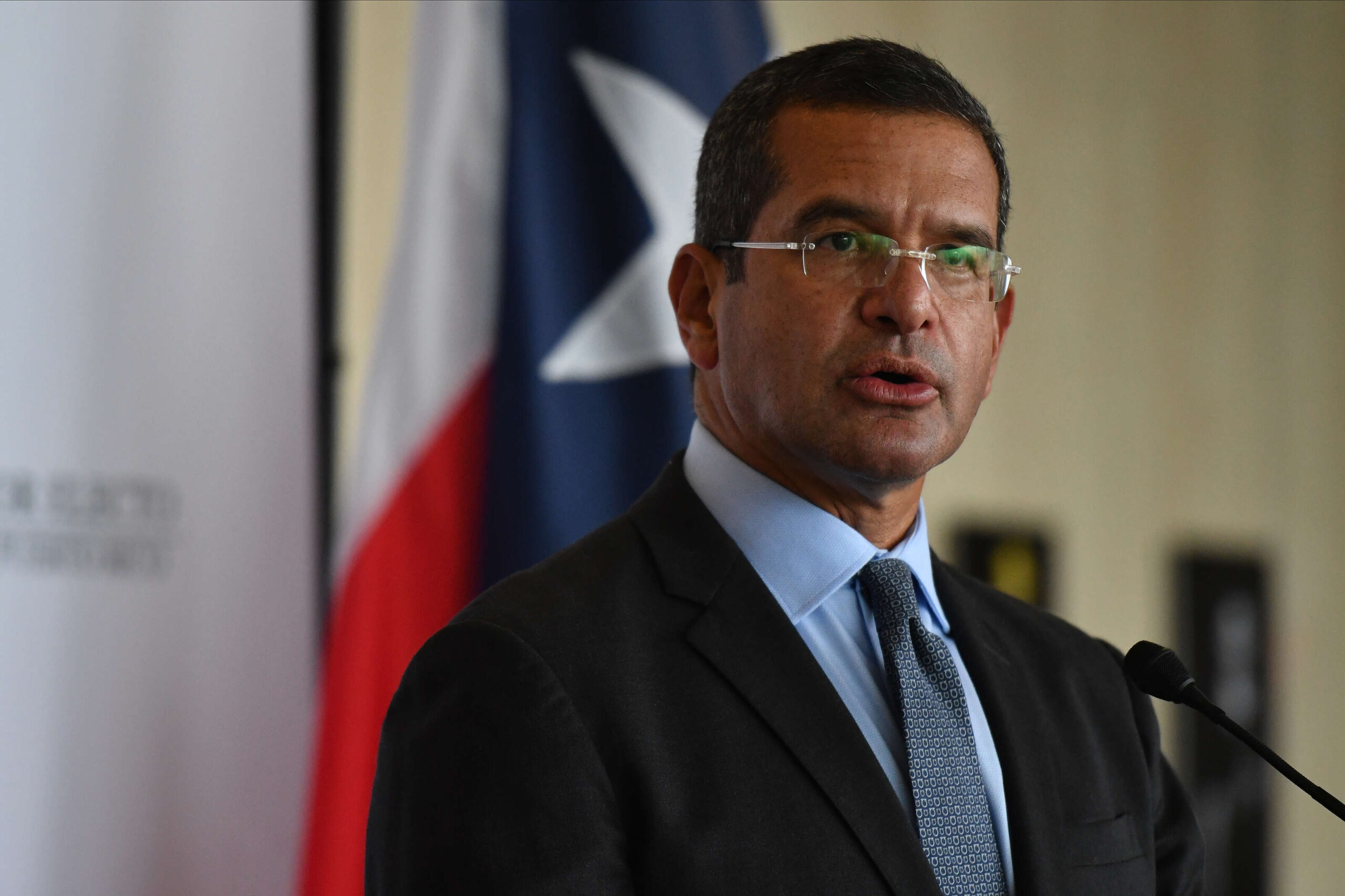 Pierluisi sobre fuego en Monacillos: «quien sea responsable tendrá que responderle al pueblo de Puer